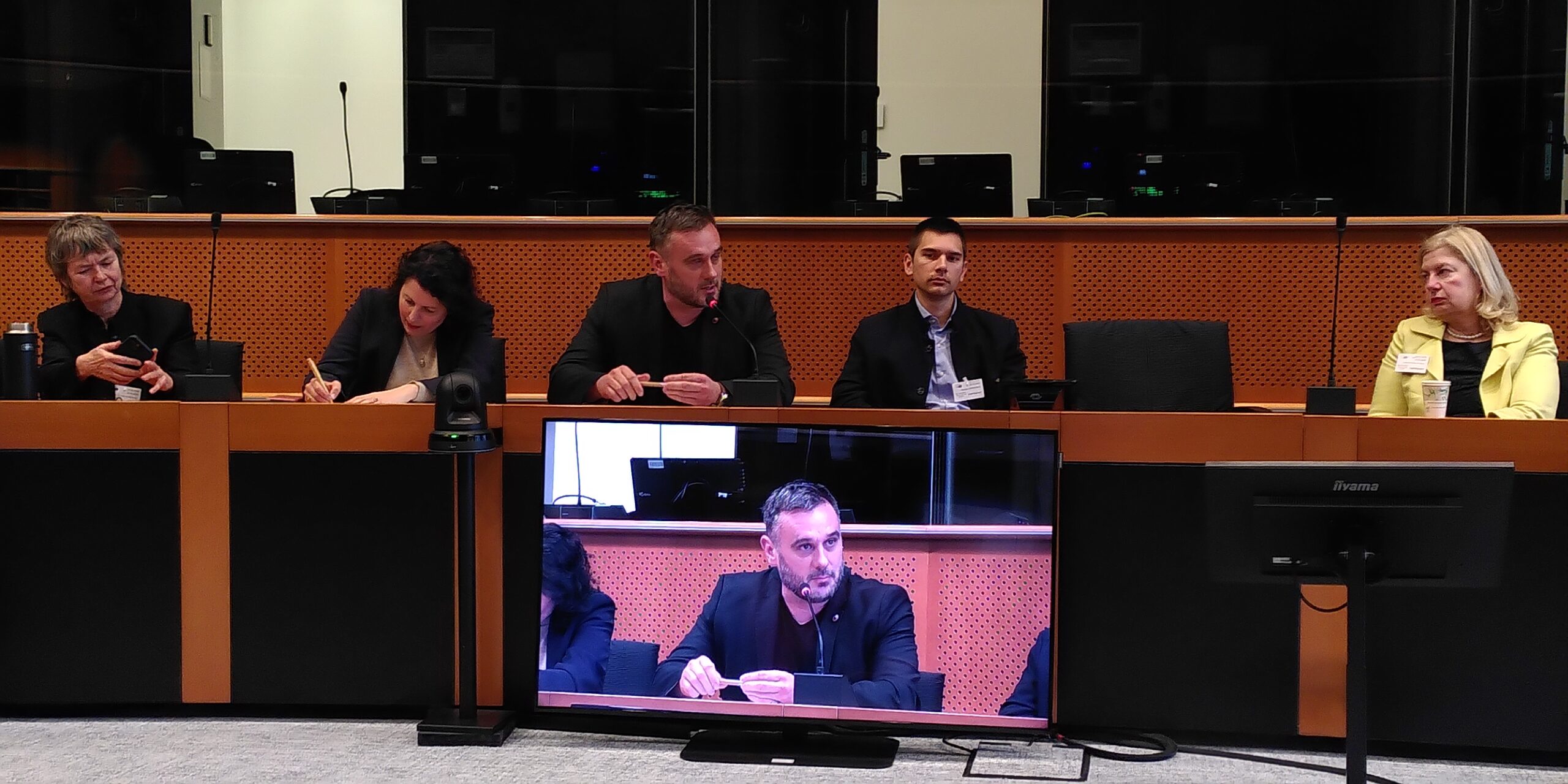 Michal Wiezik, MEP for the Renew Group, makes a contribution