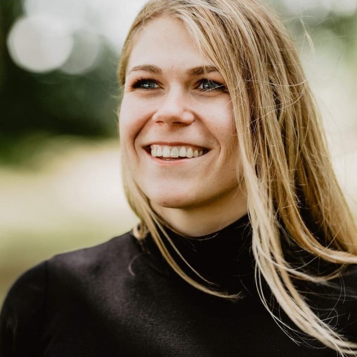 Head and shoulders of Hannah